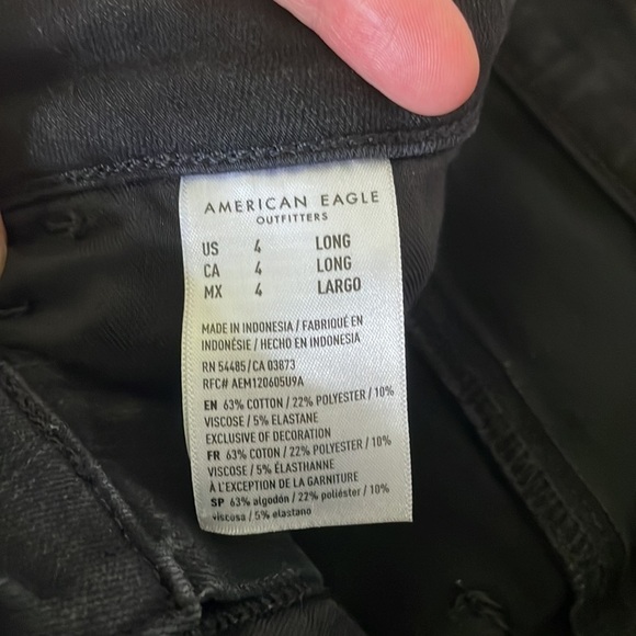 American Eagle Distressed Dream Jean Shorts Size 4 Black - Picture 4 of 5